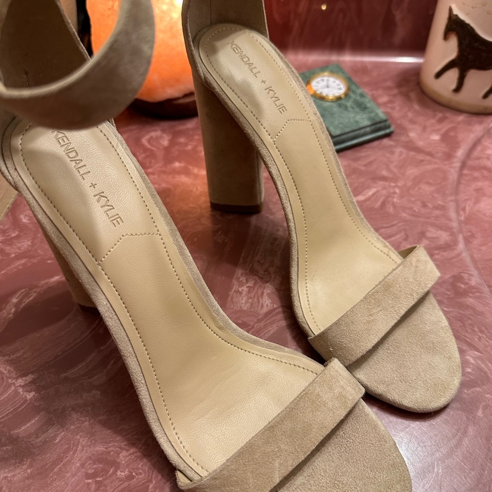 Kendall & Kylie Neutral Block Heel Sandals